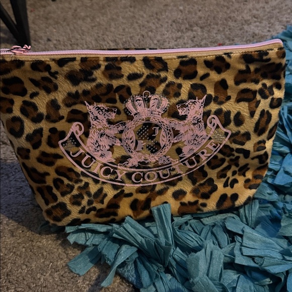 Juicy Couture Leopard Print Cosmetic Bag NEW! - Picture 2 of 2